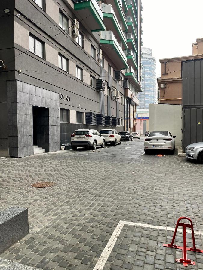 Modern Classic 2 Bedroom Apartment Near Most City Dnjepropetovsk Buitenkant foto