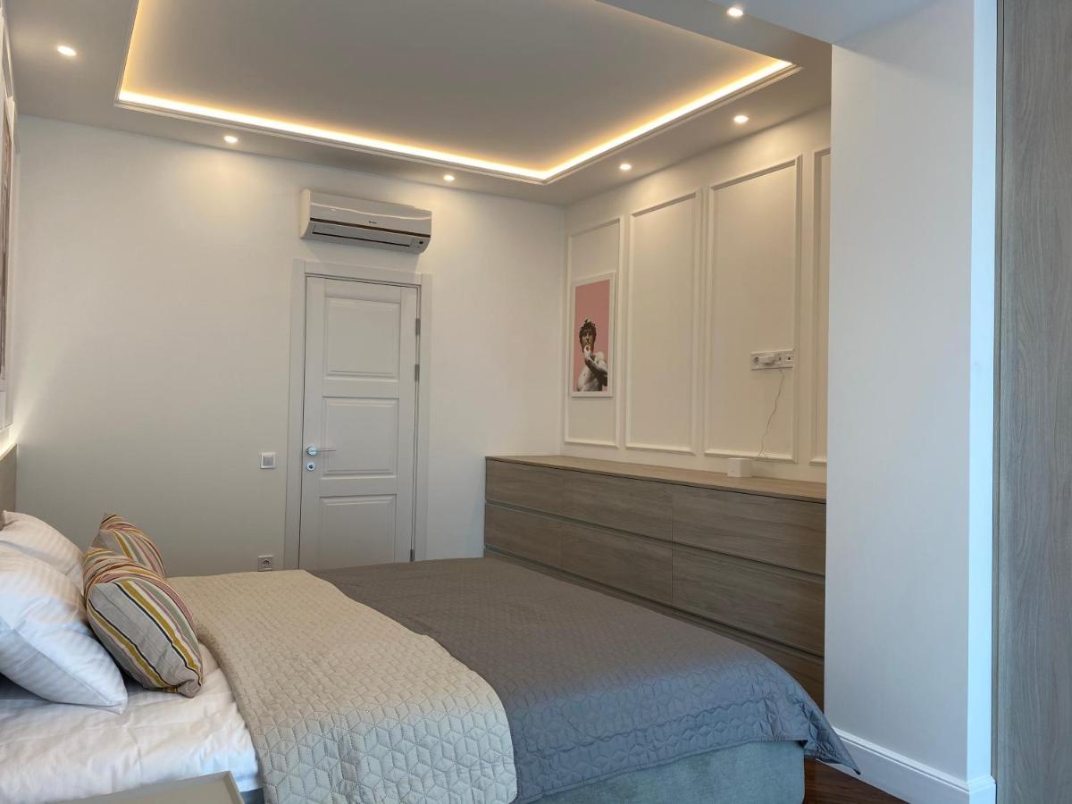 Modern Classic 2 Bedroom Apartment Near Most City Dnjepropetovsk Buitenkant foto