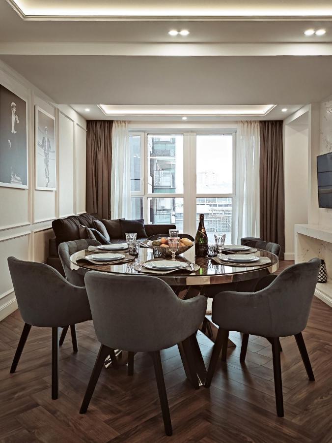 Modern Classic 2 Bedroom Apartment Near Most City Dnjepropetovsk Buitenkant foto