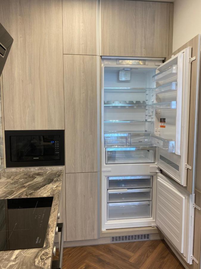 Modern Classic 2 Bedroom Apartment Near Most City Dnjepropetovsk Buitenkant foto
